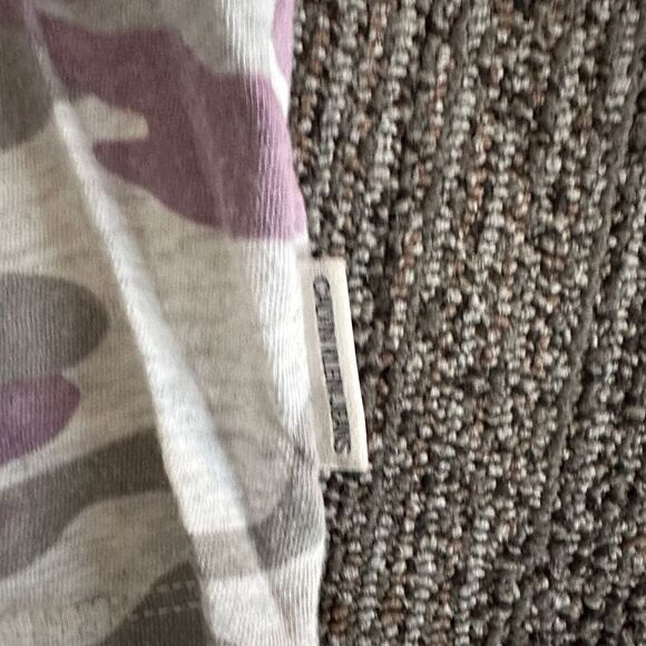 Calvin Klein Purple Camo Cropped Tee  M - Picture 8 of 10
